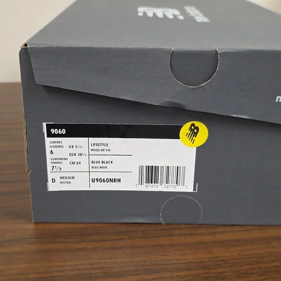 New Balance 9060 Blue/Black Size Women's 7.5 U9060NRH Brand New In Box - Picture 7 of 7